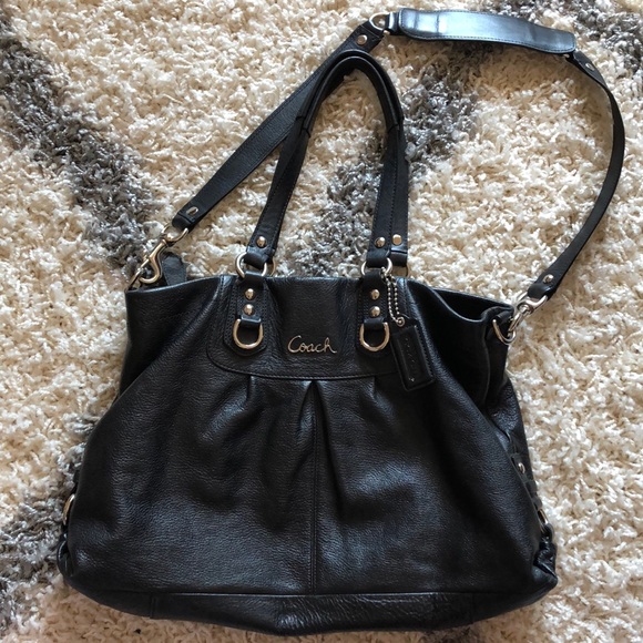 Coach Handbags - Coach leather tote bag